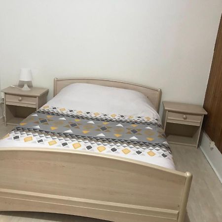 Résidence Banlieue Parisienne Neuilly Esterno foto