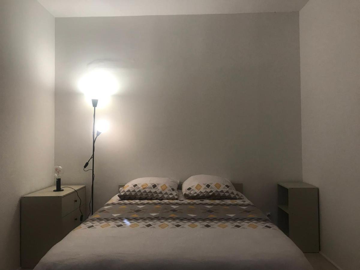 Résidence Banlieue Parisienne Neuilly Esterno foto